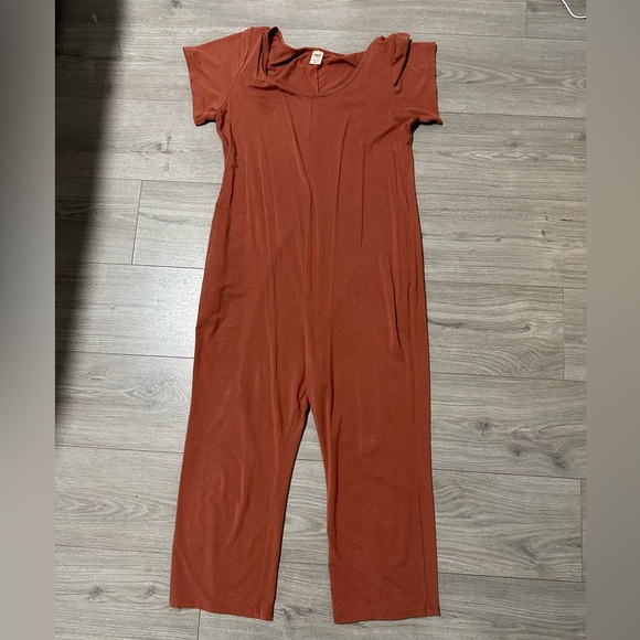 Smash and Tess coral romper - Picture 1 of 1